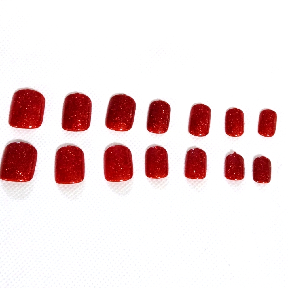 🍒🍒 (BUNDLE ONLY) Glossy Red Press-On Nails with Sleek Finish - Picture 3 of 6